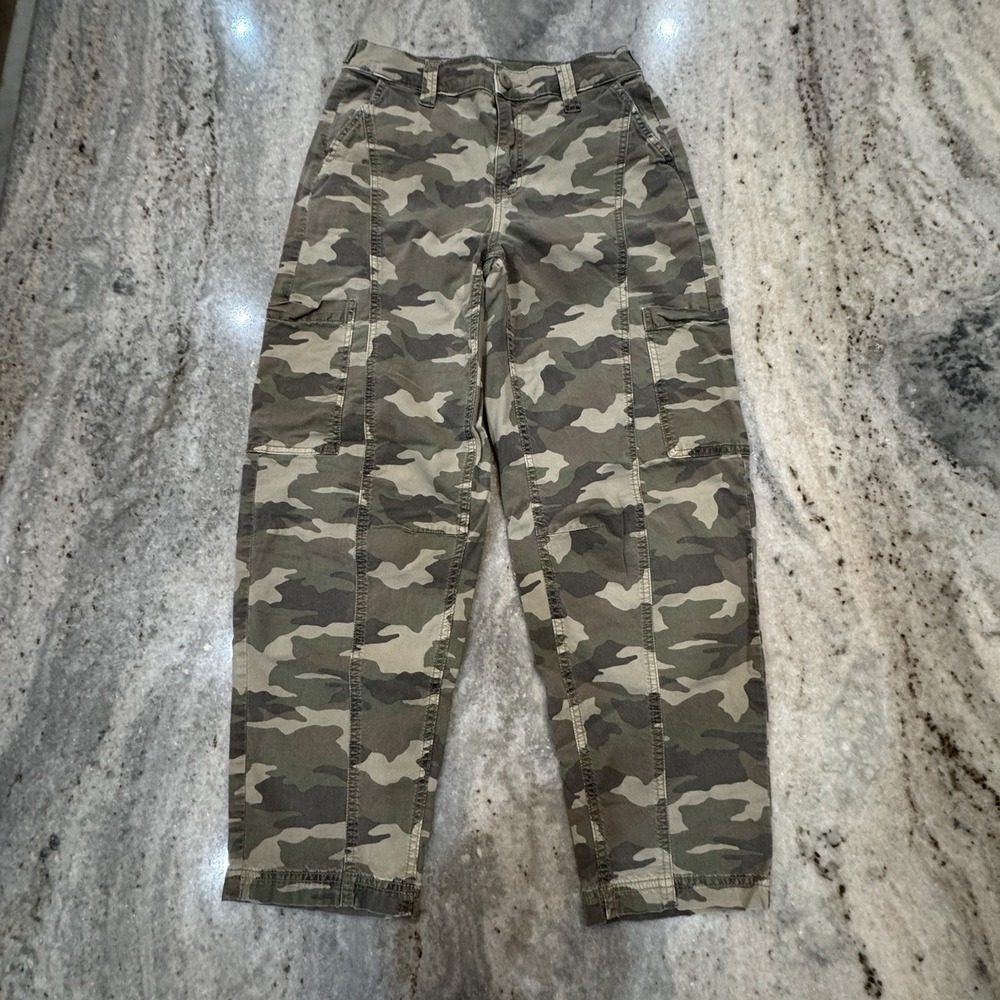 American Eagle Barrel Leg Camo Pants Cargo Pockets 26x26 Women Size 0 High Rise